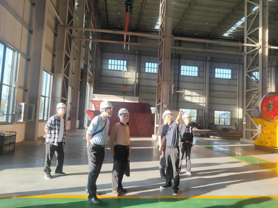 松滋市城關(guān)市場監(jiān)管所積極開展企業(yè)走訪服務(wù)工作，提供法律咨詢助力企業(yè)發(fā)展